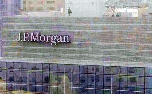 jpmorgan man on ledge